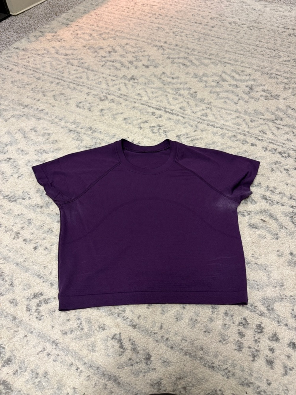 Lululemon cropped swiftly tee